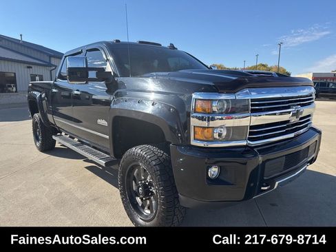 Used 2017 Chevrolet Silverado 2500 High Country w/ Duramax Plus Package image 31