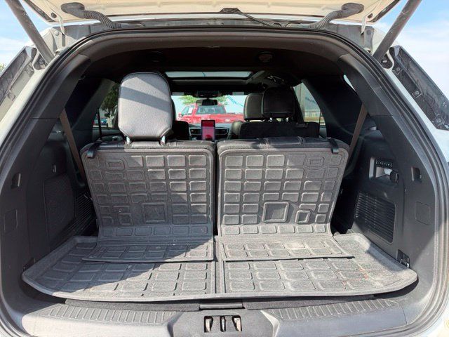 Used 2024 Ford Explorer ST w/ Equipment Group 401A AWD/4WD image 12