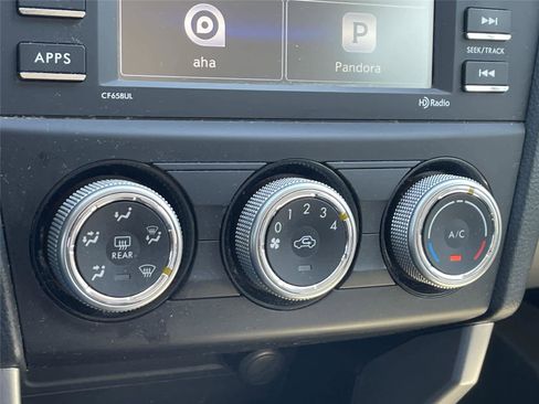 Used 2017 Subaru Forester 2.5i w/ Alloy Wheel Package image 21