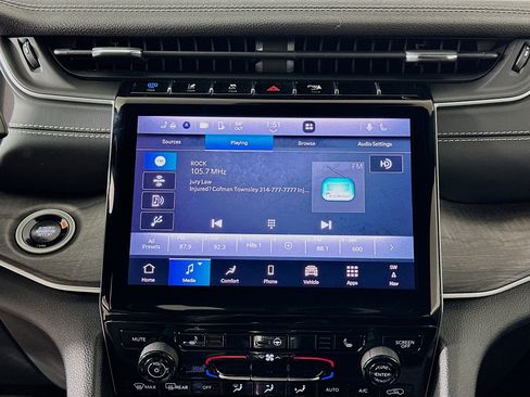 Used 2024 Jeep Grand Cherokee Limited 4xe image 21