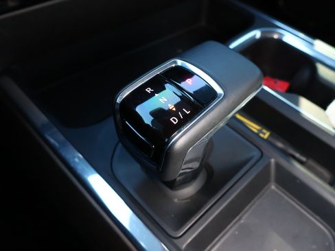 Used 2024 Chevrolet Silverado 1500 High Country image 25