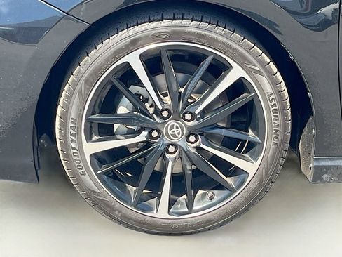 Used 2020 Toyota Camry XSE FWD image 30