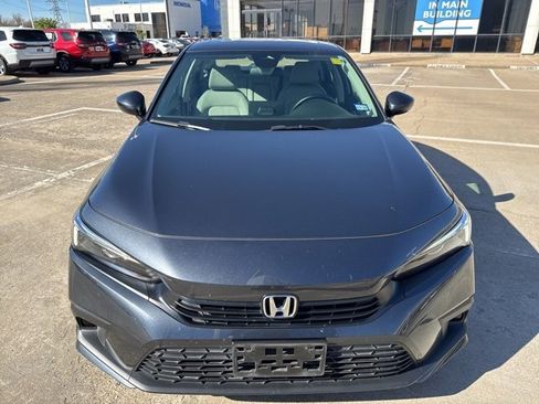 Used 2023 Honda Civic EX image 5