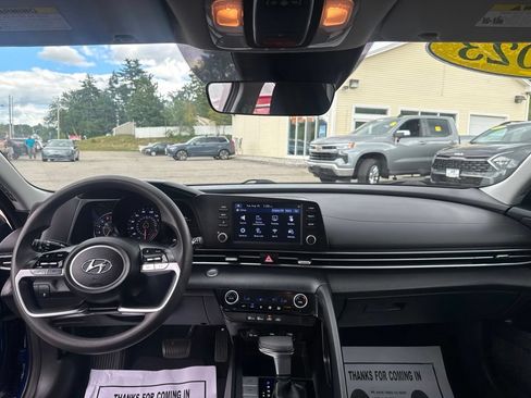 Used 2023 Hyundai Elantra SEL FWD image 26