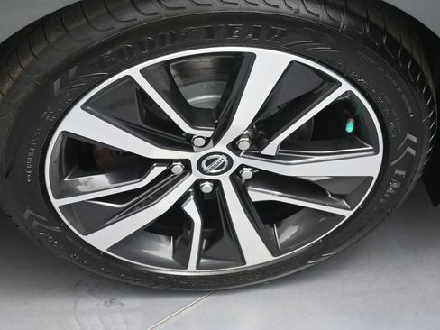 Used 2019 Nissan Maxima 3.5 SL w/ Floor Mat Group FWD image 13