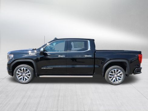 New 2026 GMC Sierra 1500 Denali w/ Denali Reserve Package AWD/4WD image 4