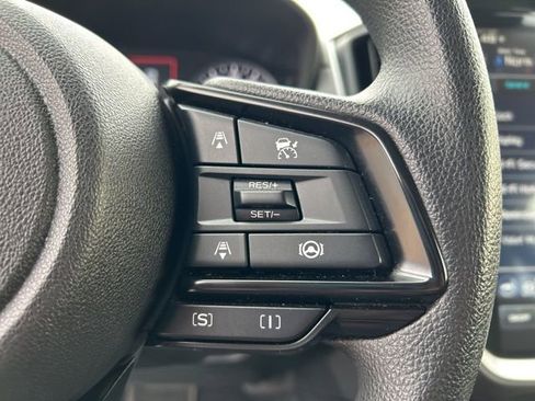 Used 2024 Subaru Crosstrek 2.0i Premium image 12