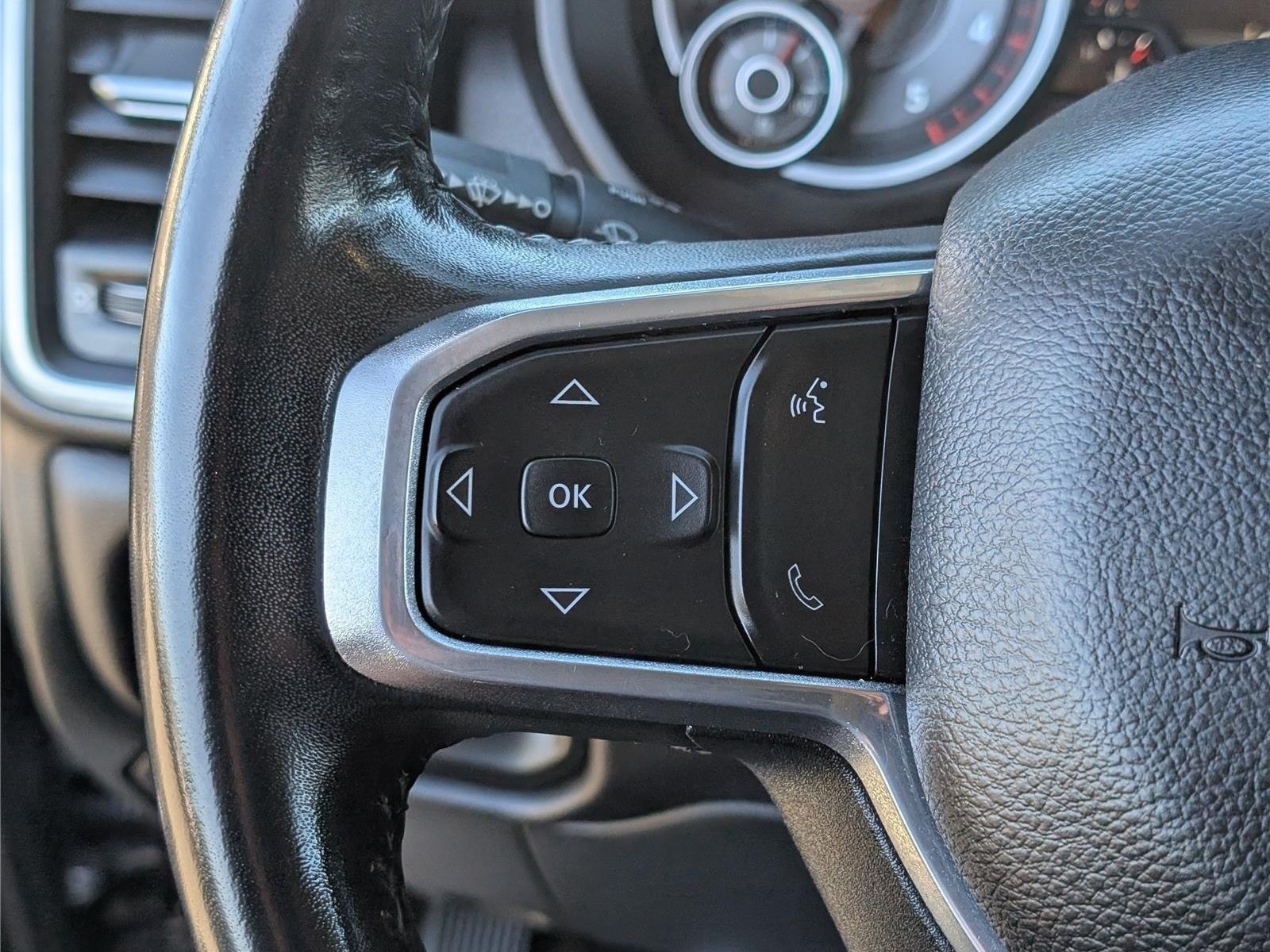 Used 2023 RAM 3500 Laramie AWD/4WD image 26