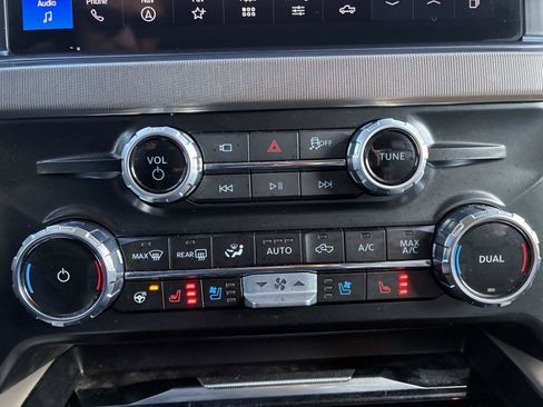 Used 2026 Ford F350 Platinum w/ Platinum Plus Package AWD/4WD image 29
