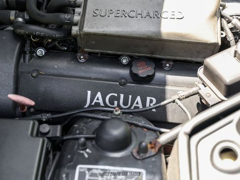 Used 2002 Jaguar XK8 Convertible RWD image 24