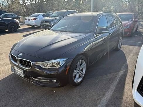 Used 2018 BMW 328d xDrive Wagon image 1