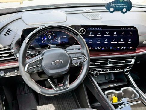 Certified 2025 Chevrolet Traverse RS w/ LPO, Floor Liner Package FWD image 24