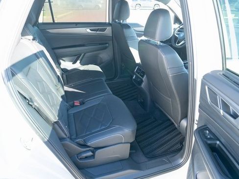 New 2026 Volkswagen Atlas Cross Sport SE image 38