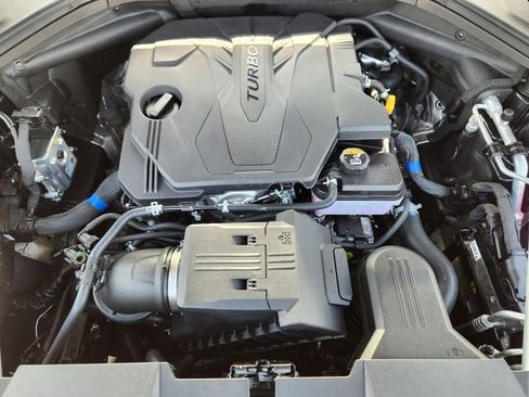 Used 2026 Genesis GV70 2.5T Advanced image 23