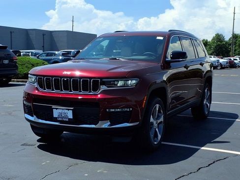 New 2025 Jeep Grand Cherokee L Limited w/ Luxury Tech Group II image 2