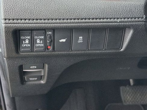 Used 2025 Honda Odyssey Sport-L image 16