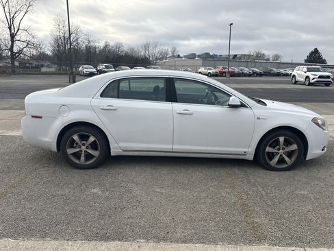 Used 2009 Chevrolet Malibu Hybrid image 3
