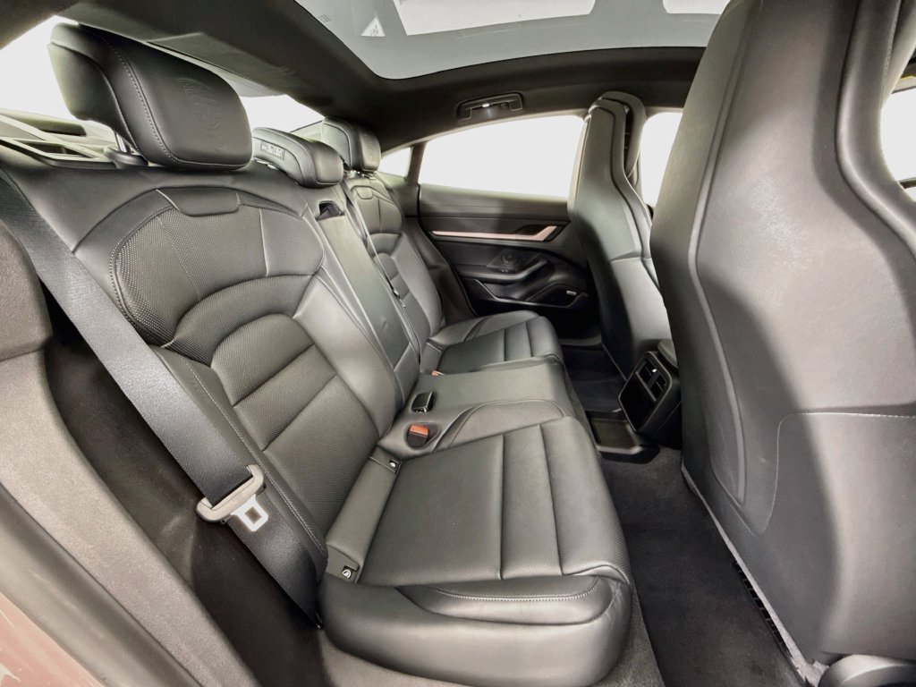 Certified 2024 Porsche Taycan 4S AWD/4WD image 28