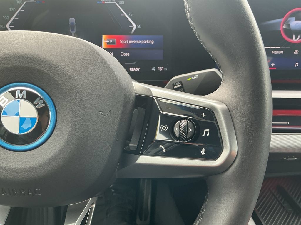 Used 2025 BMW i5 xDrive40 w/ M Sport Package AWD/4WD image 19