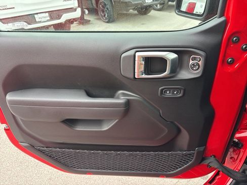 New 2026 Jeep Gladiator Rubicon image 21