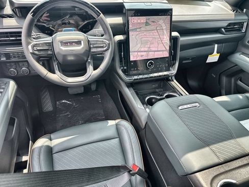New 2026 GMC Yukon XL AT4 w/ AT4 Premium Plus Package AWD/4WD image 20