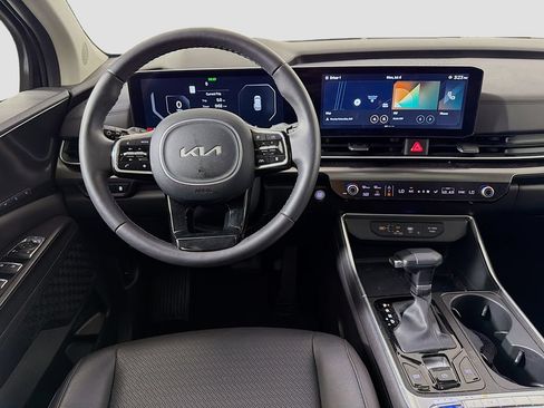 Used 2025 Kia Carnival SX Prestige FWD image 26