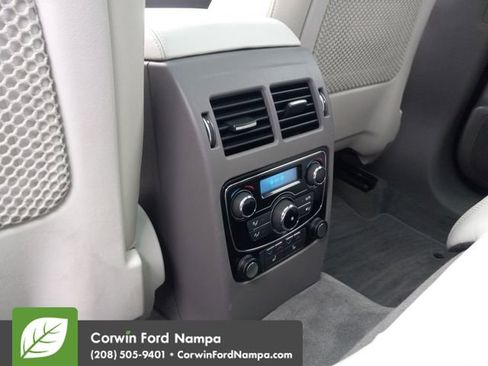 Used 2020 Jaguar F-PACE Portfolio AWD/4WD image 27