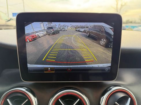 Used 2019 Mercedes-Benz GLA 250 4MATIC image 19