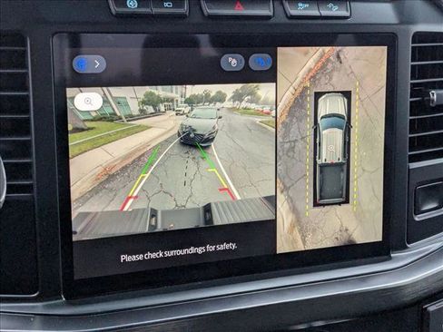 Used 2023 Ford F350 Lariat w/ Sport Appearance Package image 9