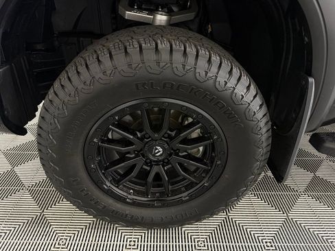 Used 2023 Nissan Titan PRO-4X w/ Off Road Protection Package AWD/4WD image 11