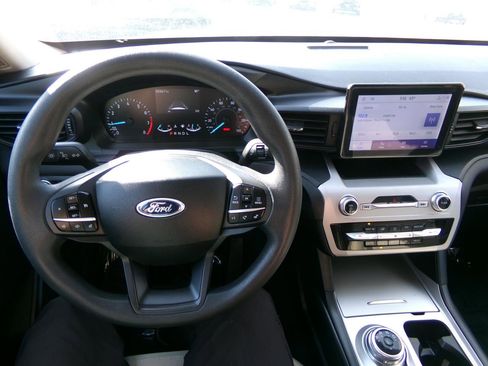 Used 2023 Ford Explorer 4WD image 15