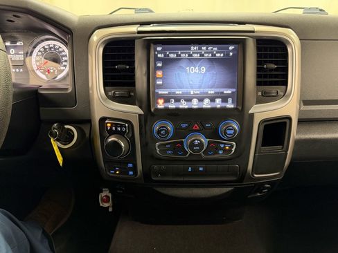 Used 2017 RAM 1500 Classic SLT image 23