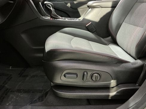 Used 2023 Chevrolet Equinox RS image 22