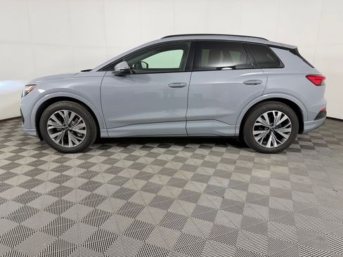Used 2025 Audi Q4 e-tron Premium w/ Convenience Package RWD image 2