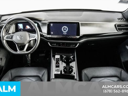 Used 2024 Volkswagen Atlas Cross Sport SE image 23