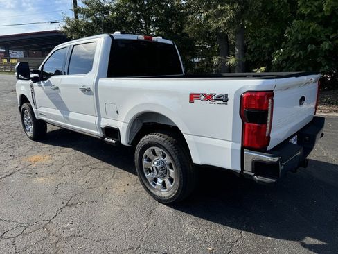 Used 2025 Ford F350 Lariat w/ Lariat Ultimate Package image 3