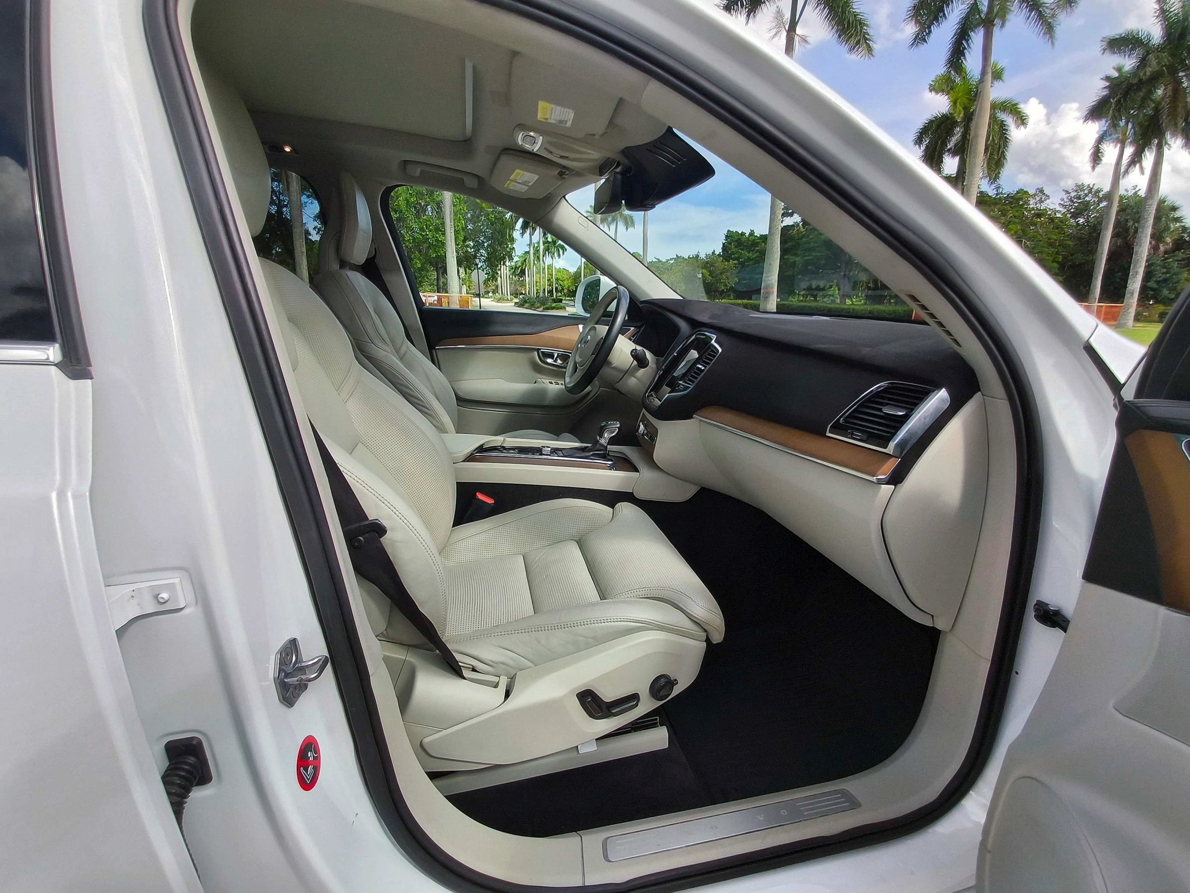 Used 2016 Volvo XC90 T6 Inscription AWD/4WD image 47
