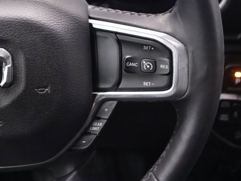 Used 2019 RAM 1500 Laramie image 26