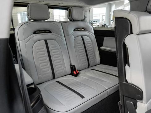 Used 2025 Rivian R1S Adventure AWD/4WD image 38