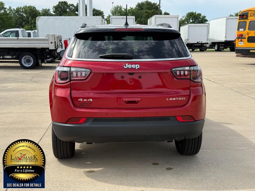 Used 2025 Jeep Compass Limited AWD/4WD image 6