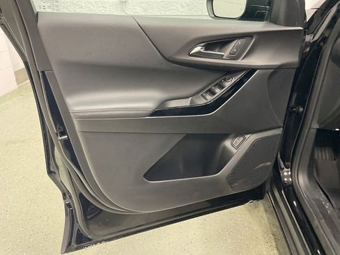 New 2026 Chevrolet Equinox LT w/ Convenience Package II image 13