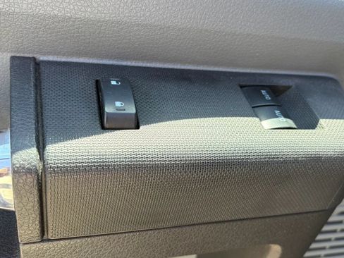 Used 2015 Ford F250 XL w/ XL Appearance Package AWD/4WD image 17