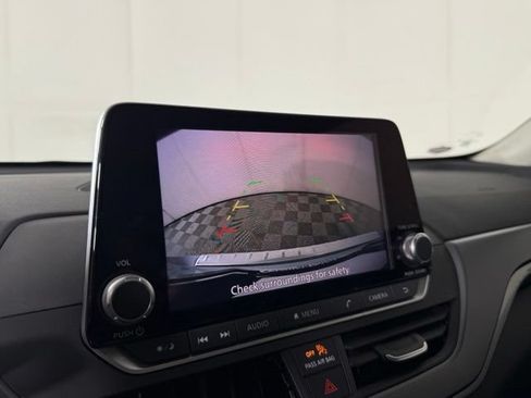 Used 2023 Nissan Altima 2.5 SR FWD image 18
