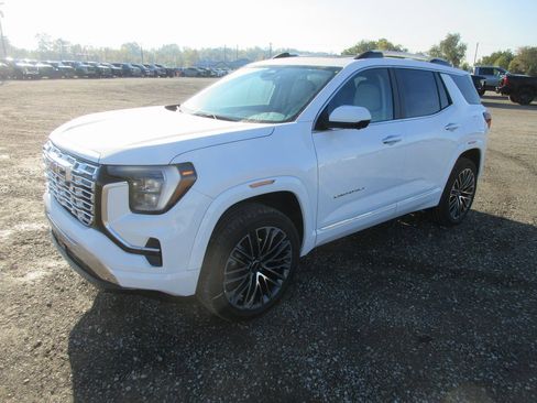 New 2026 GMC Terrain Denali image 9