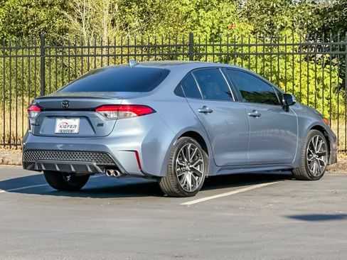 Used 2020 Toyota Corolla SE FWD image 3