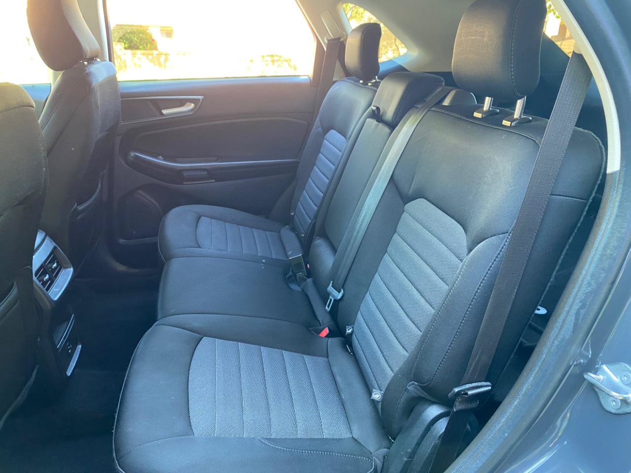 Used 2021 Ford Edge SE FWD image 37