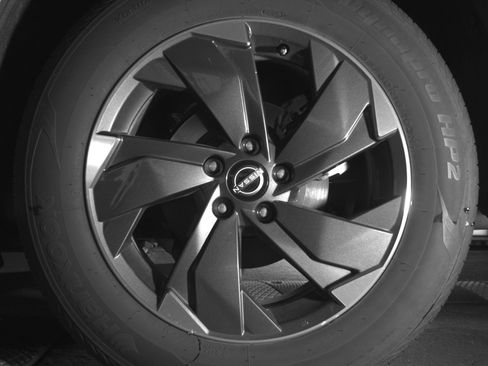 Used 2025 Nissan Rogue SV image 14