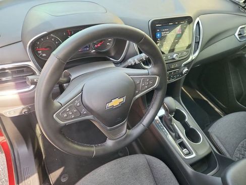 Used 2023 Chevrolet Equinox LT image 10