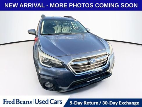 Used 2018 Subaru Outback 2.5i Limited image 2