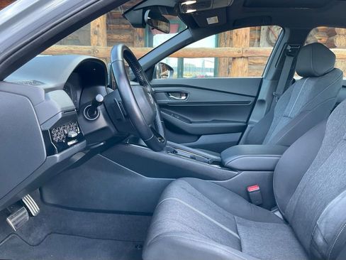 Used 2024 Honda Accord Sport image 40